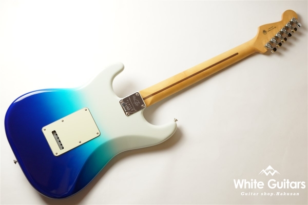 Player Plus Stratocaster HSS - Belair Blue